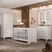 Quarto De Bebê Com Guarda Roupa 3 Porta 2 Gavetas Cômoda 4 Gavetas 1 Porta E Berço 3 Em 1 Catavento Maya Rodial - Imagem 3