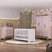 Quarto De Bebê Com Guarda Roupa 4 Portas 2 Gavetas Cômoda 4 Gavetas 1 Porta E Berço 3 Em 1 Catavento Maya Rodial - Imagem 3